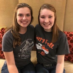 Meet your Posher, Eleora